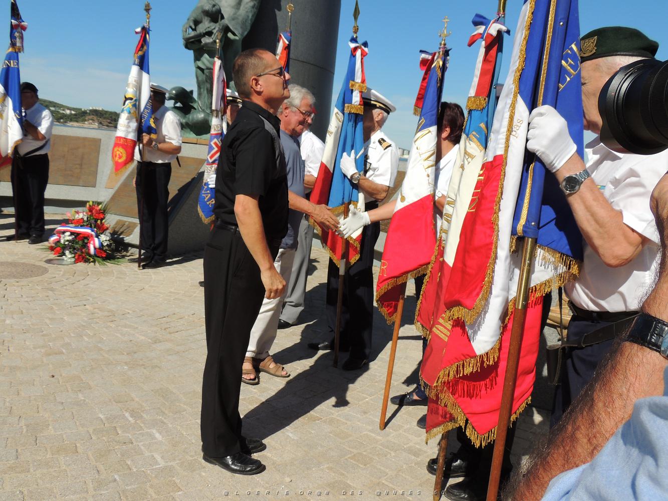 2022 08 21 TOULON HOMMAGE AUX MARINS DU SOUS MARIN LA GALATEE (19).JPG -           